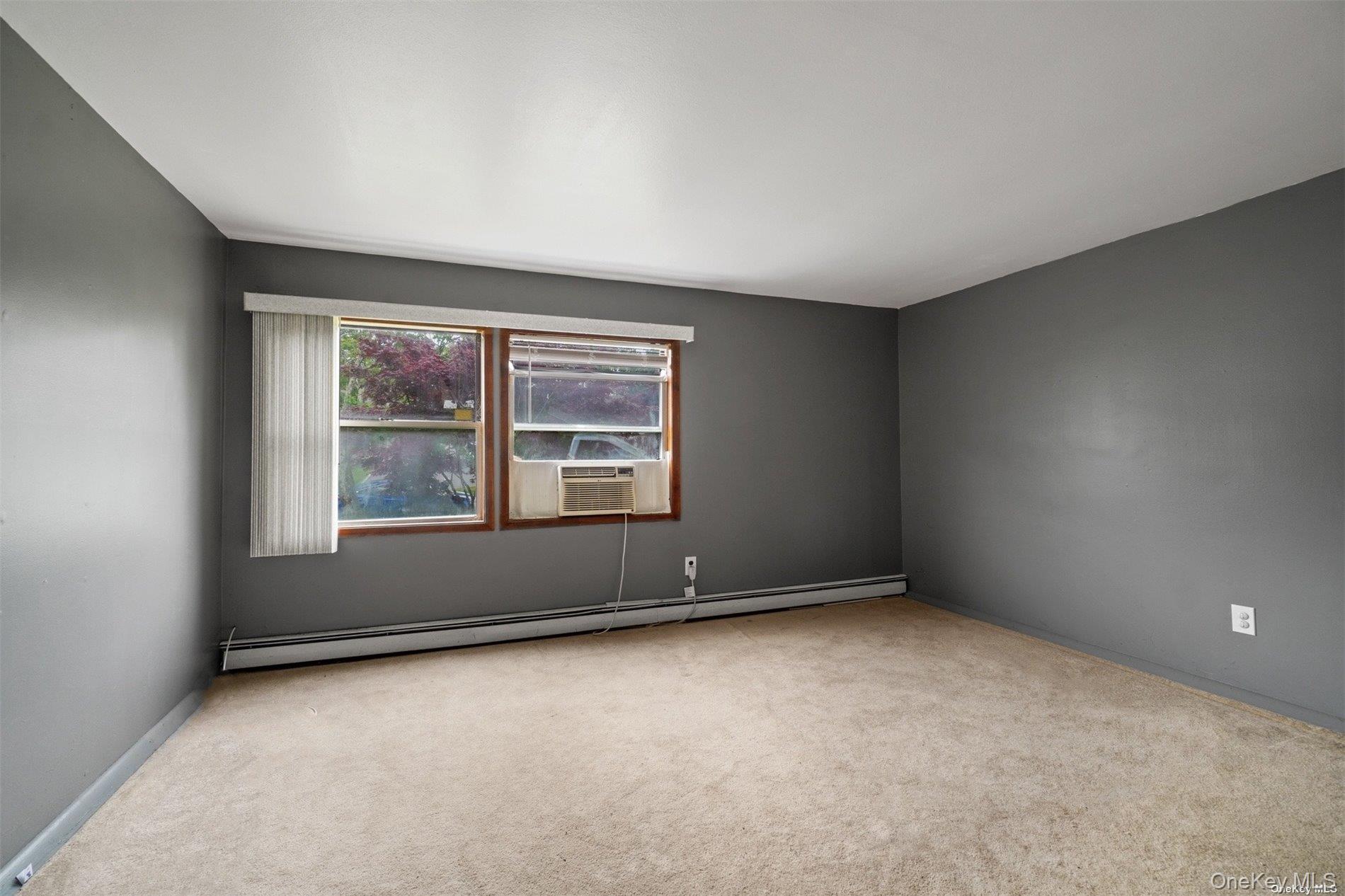 64 Pitchpine Place, Medford, NY 11763