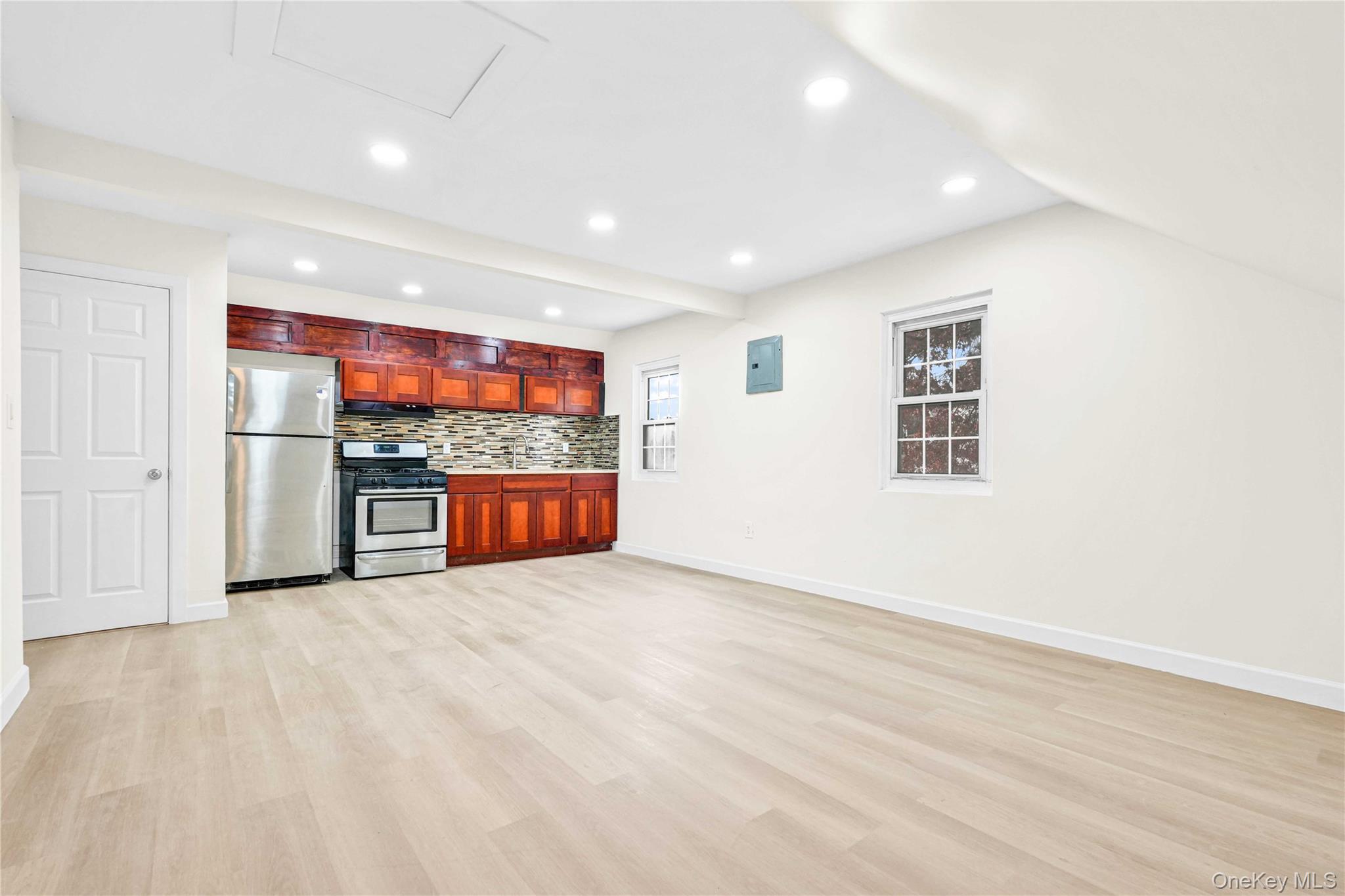 27 Dell Avenue, Mount Vernon, NY 10553