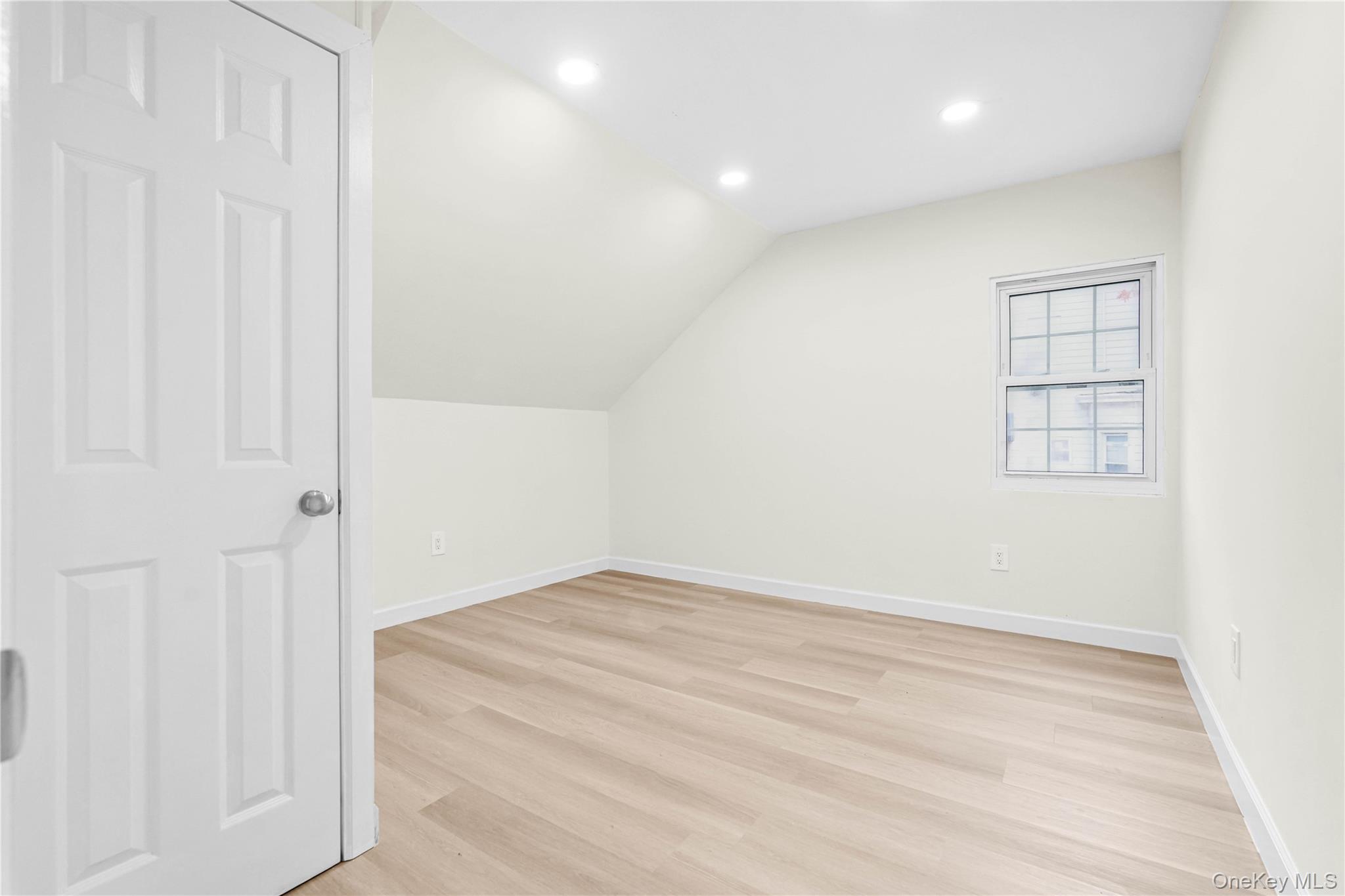 27 Dell Avenue, Mount Vernon, NY 10553