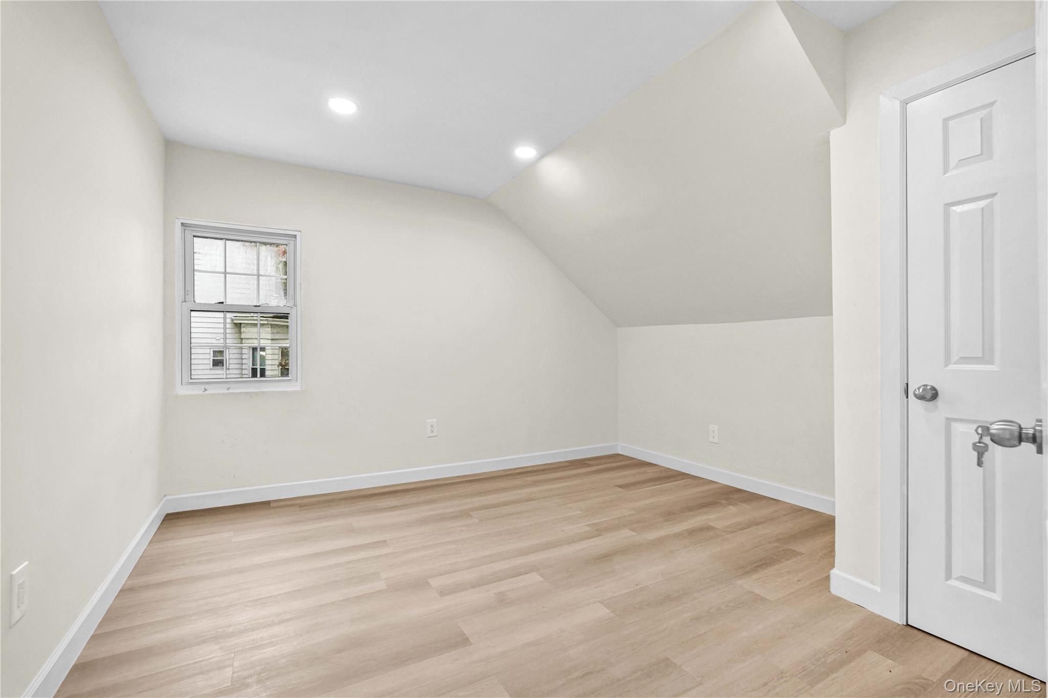 27 Dell Avenue, Mount Vernon, NY 10553