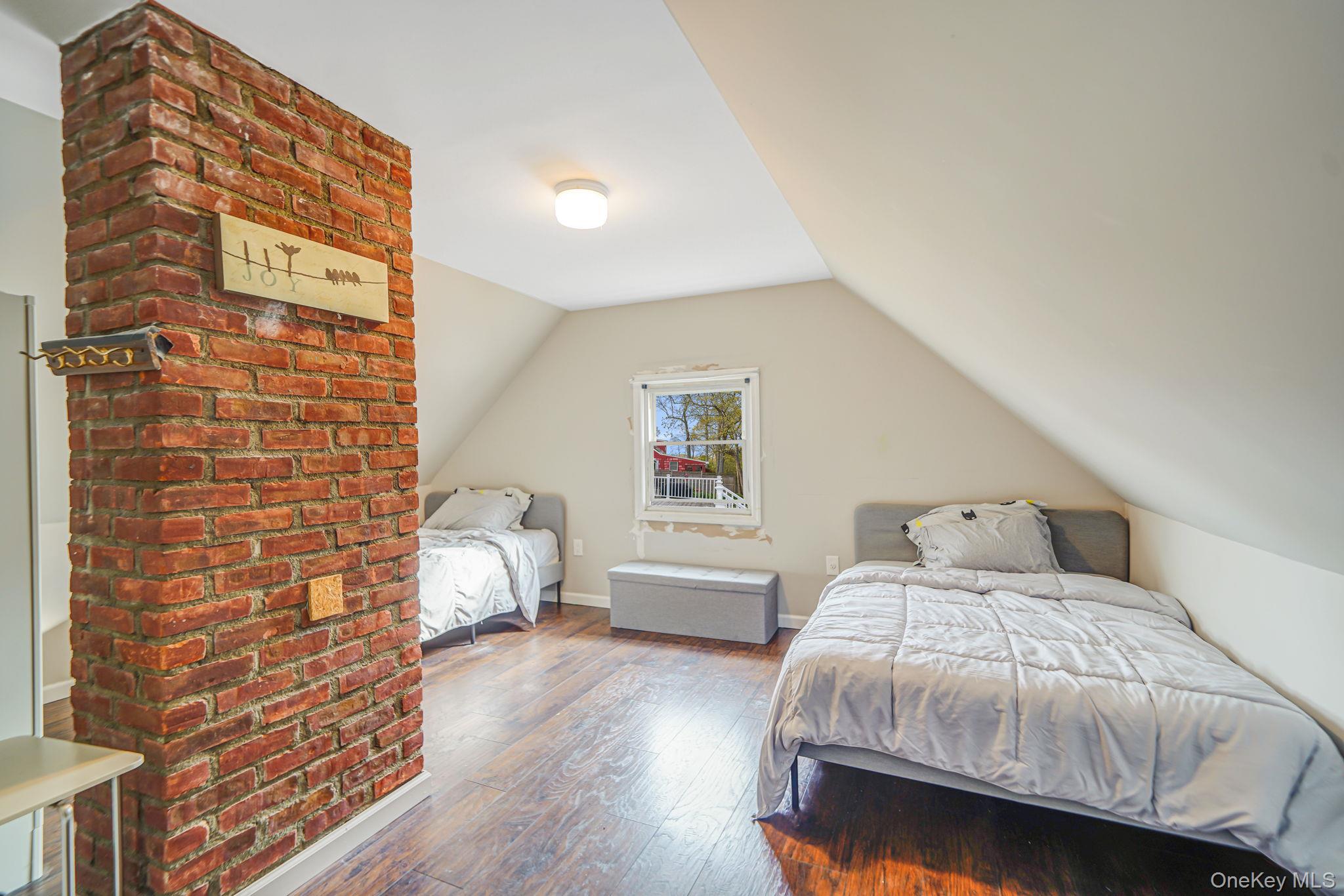 18 Chickadee Lane, Levittown, NY 11756