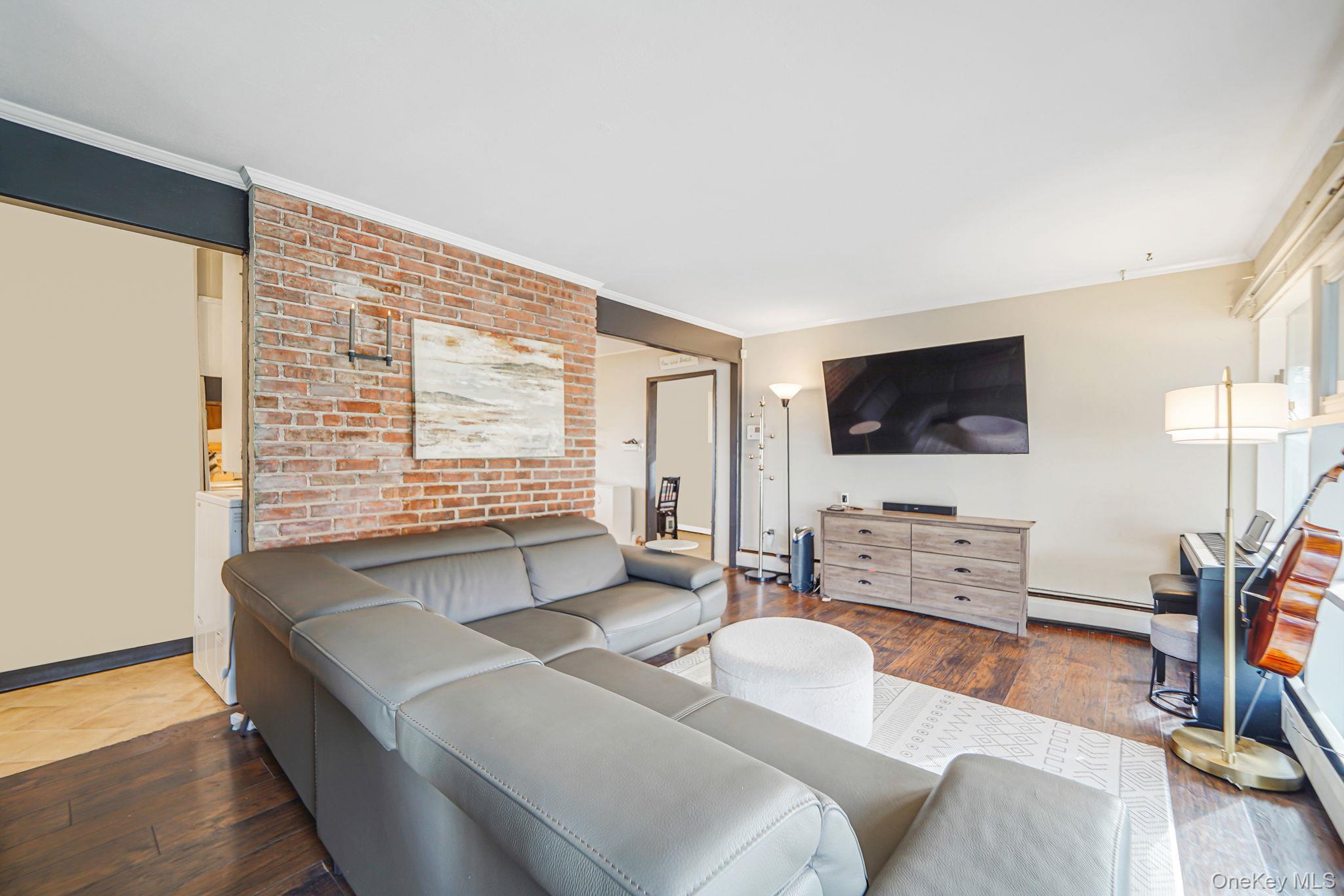 18 Chickadee Lane, Levittown, NY 11756