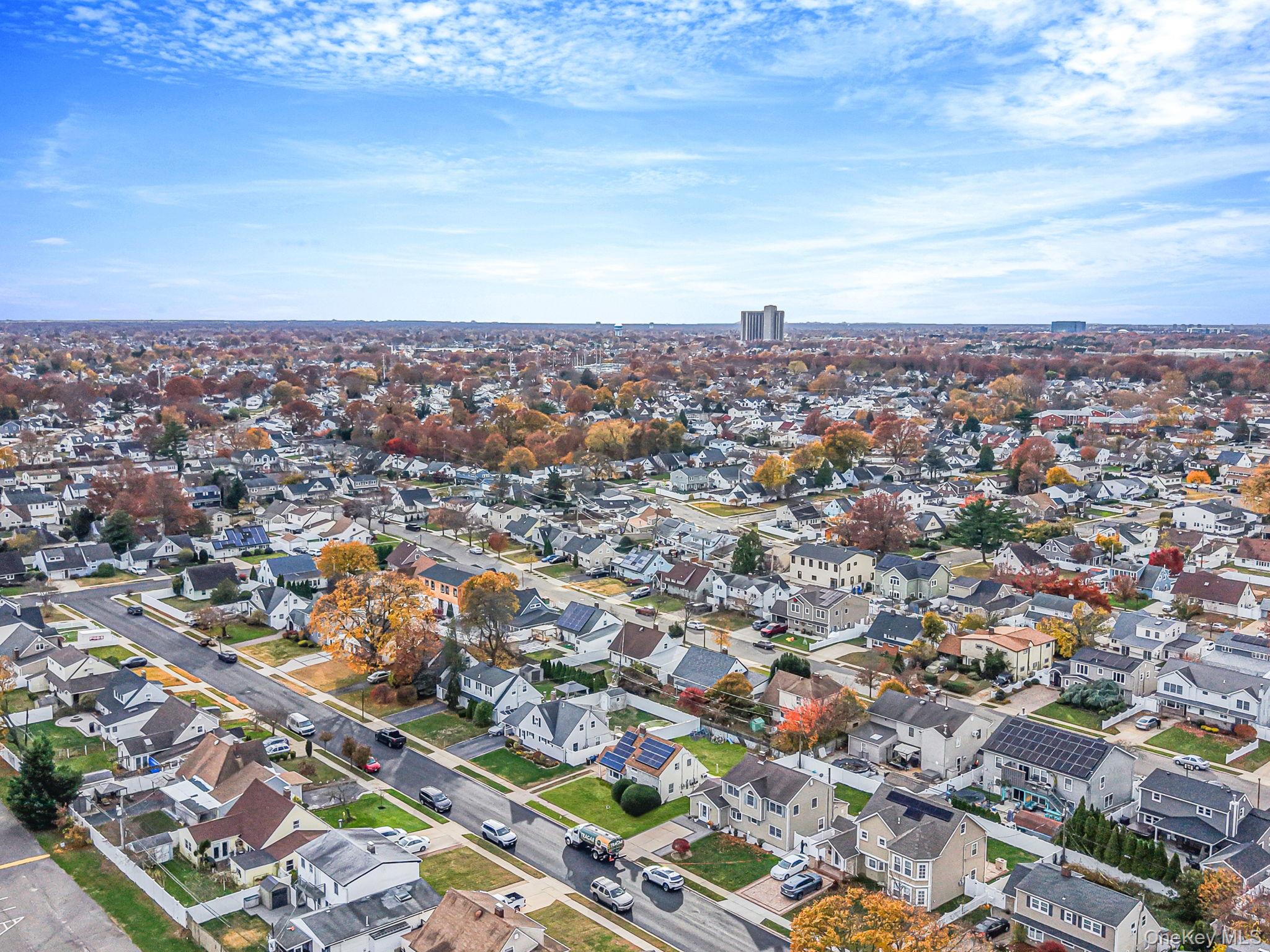 18 Chickadee Lane, Levittown, NY 11756