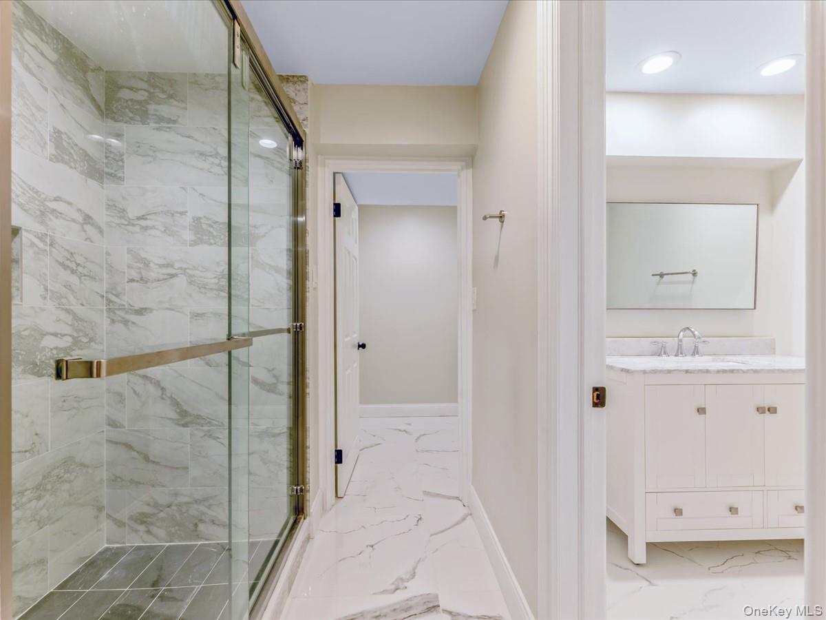 54 Harvard Road # 54, Manhasset, NY 11030