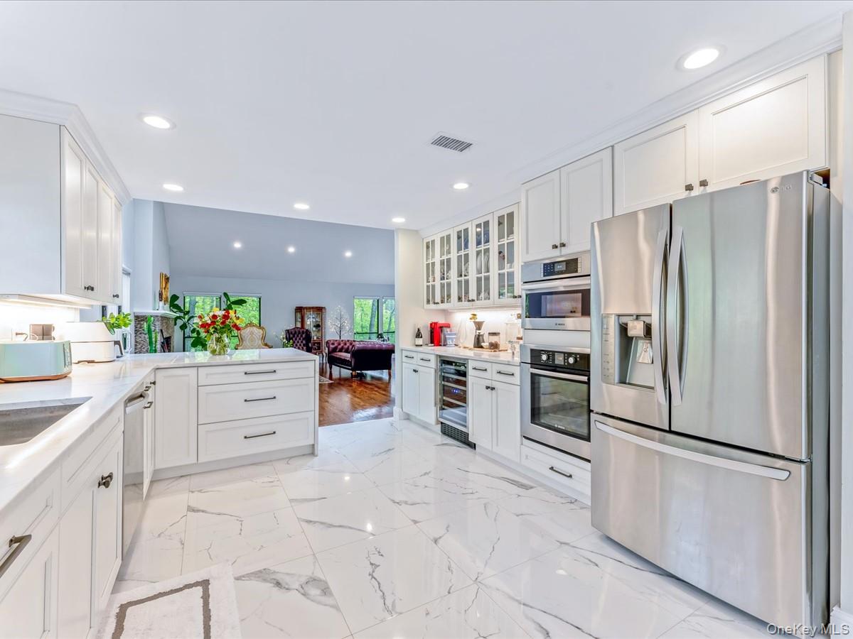 54 Harvard Road # 54, Manhasset, NY 11030