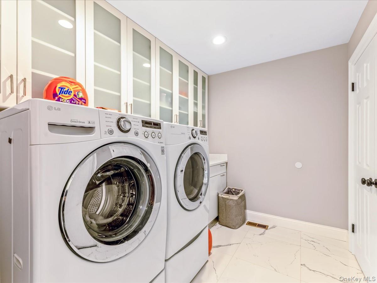 54 Harvard Road # 54, Manhasset, NY 11030