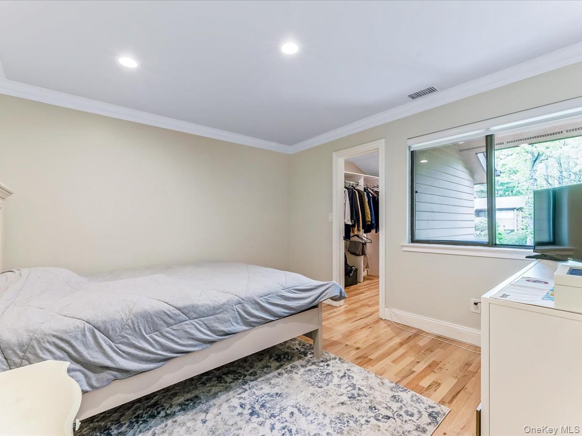 54 Harvard Road # 54, Manhasset, NY 11030