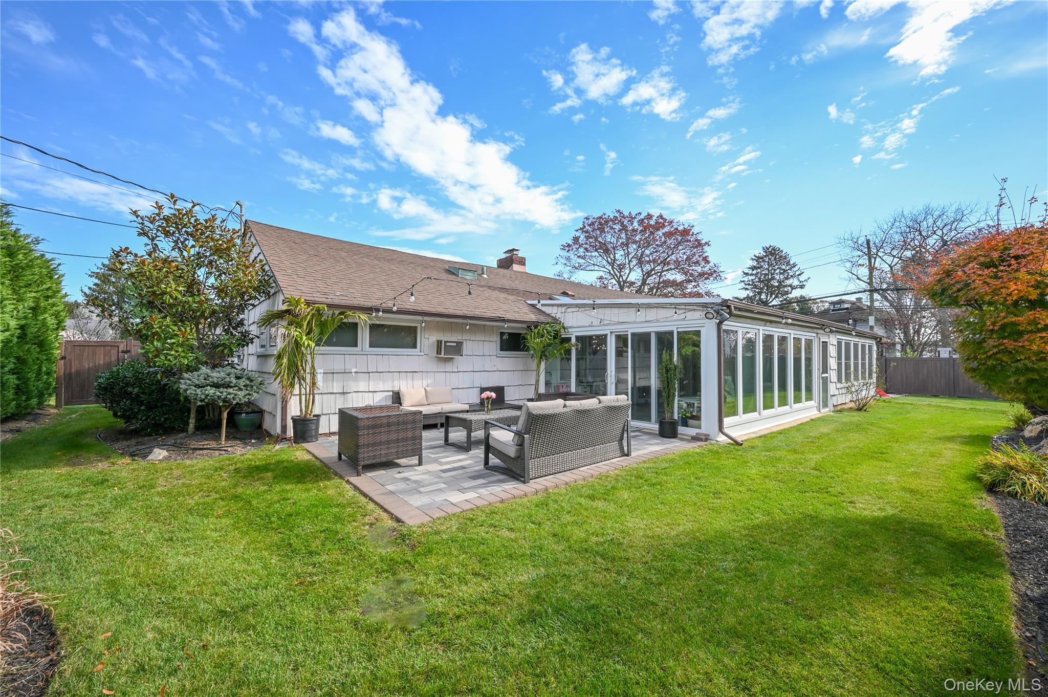 2 Meadow Lane, Rockville Centre, NY 11570