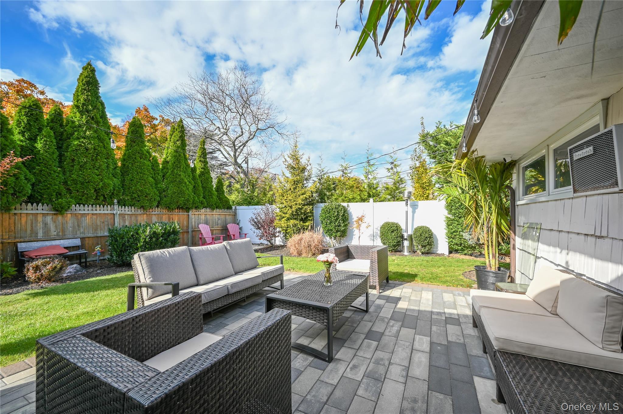 2 Meadow Lane, Rockville Centre, NY 11570