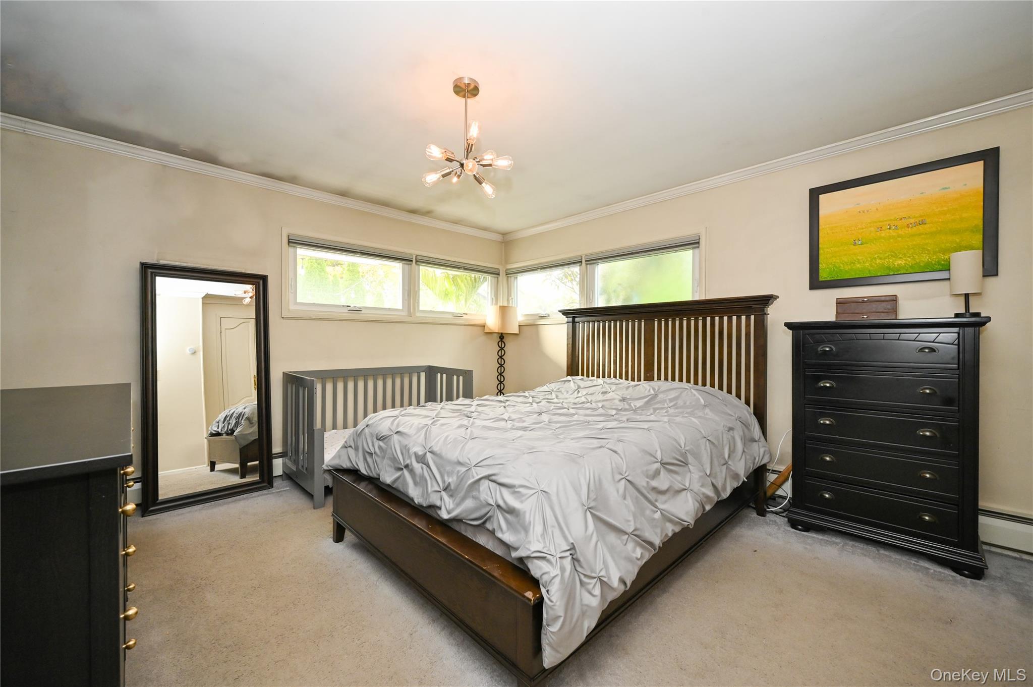 2 Meadow Lane, Rockville Centre, NY 11570