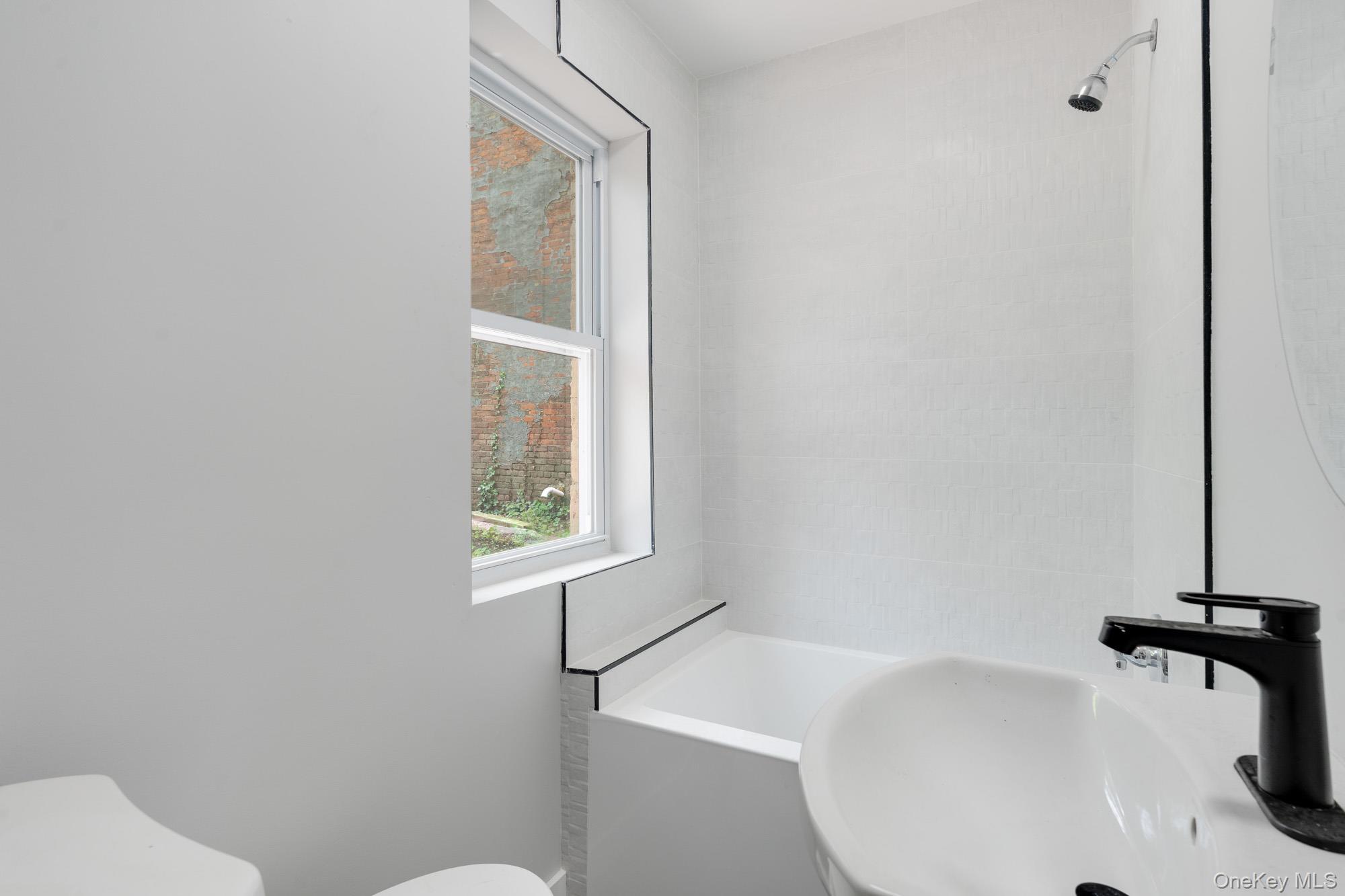 37 S Bridge Street, Poughkeepsie, NY 12601