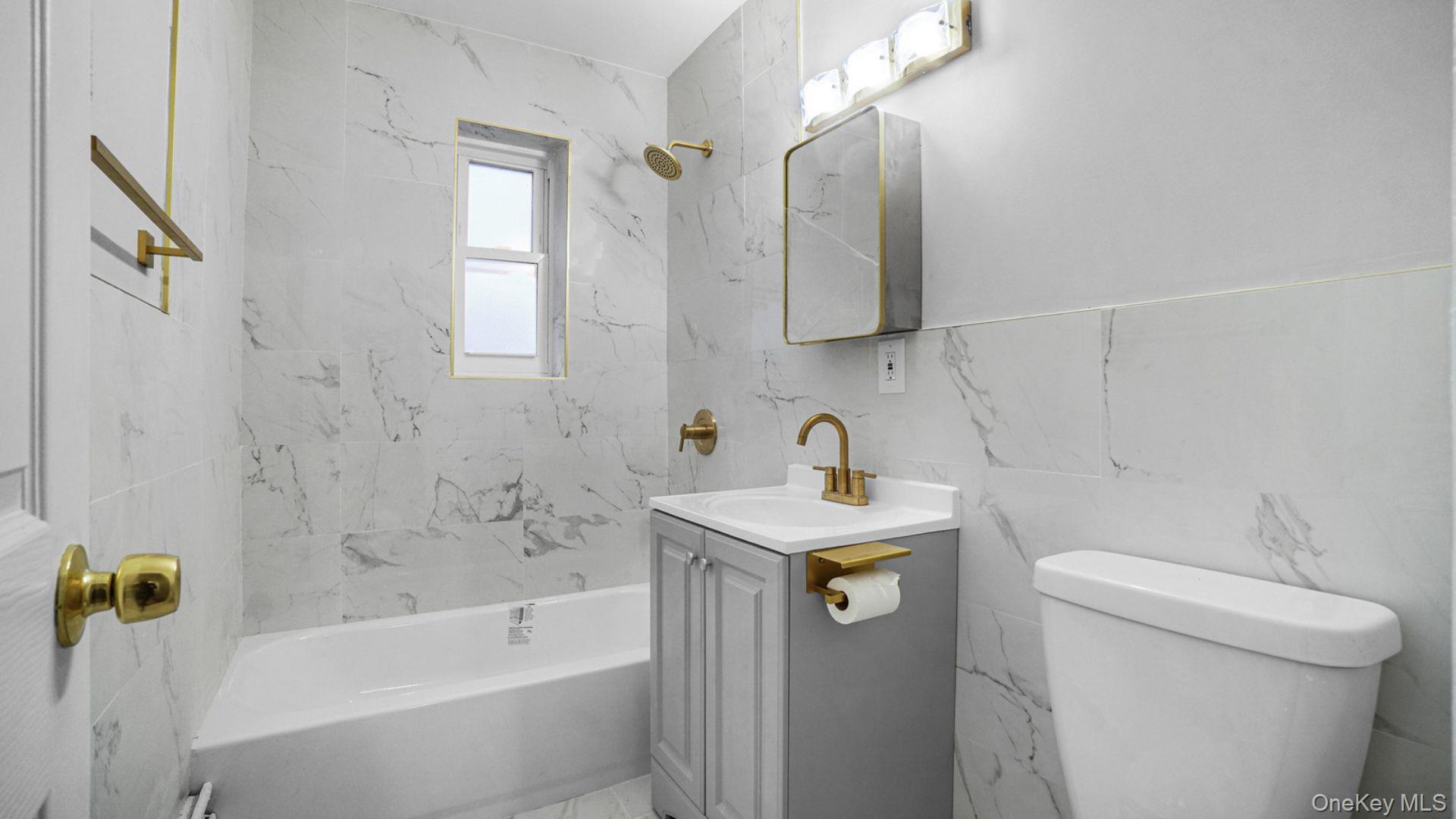 836 E 229th Street, Bronx, NY 10466