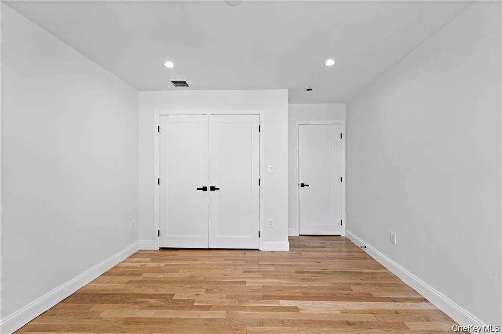 89 Thurton Place, Yonkers, NY 10704