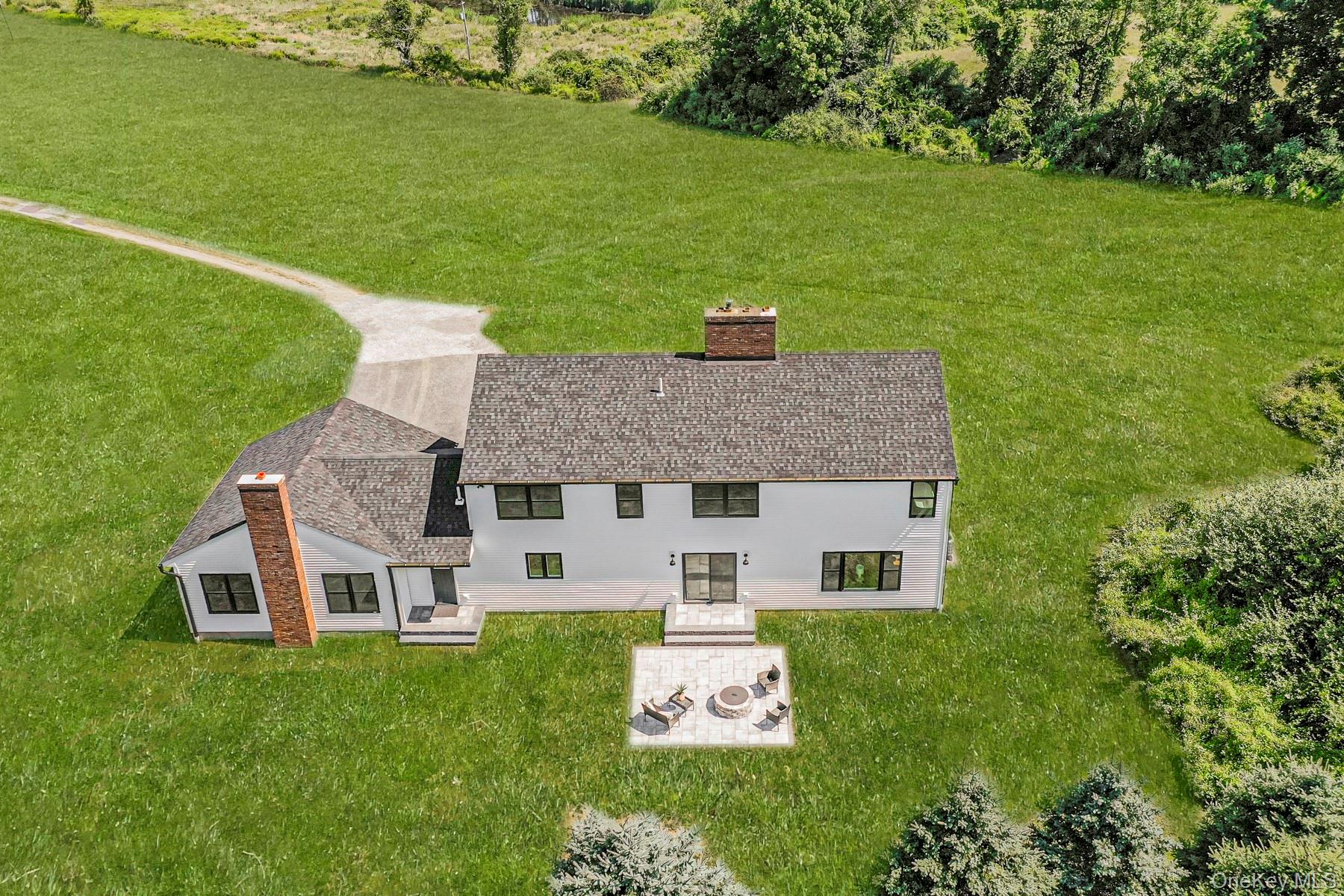 327 Hynes Road, Poughquag, NY 12570