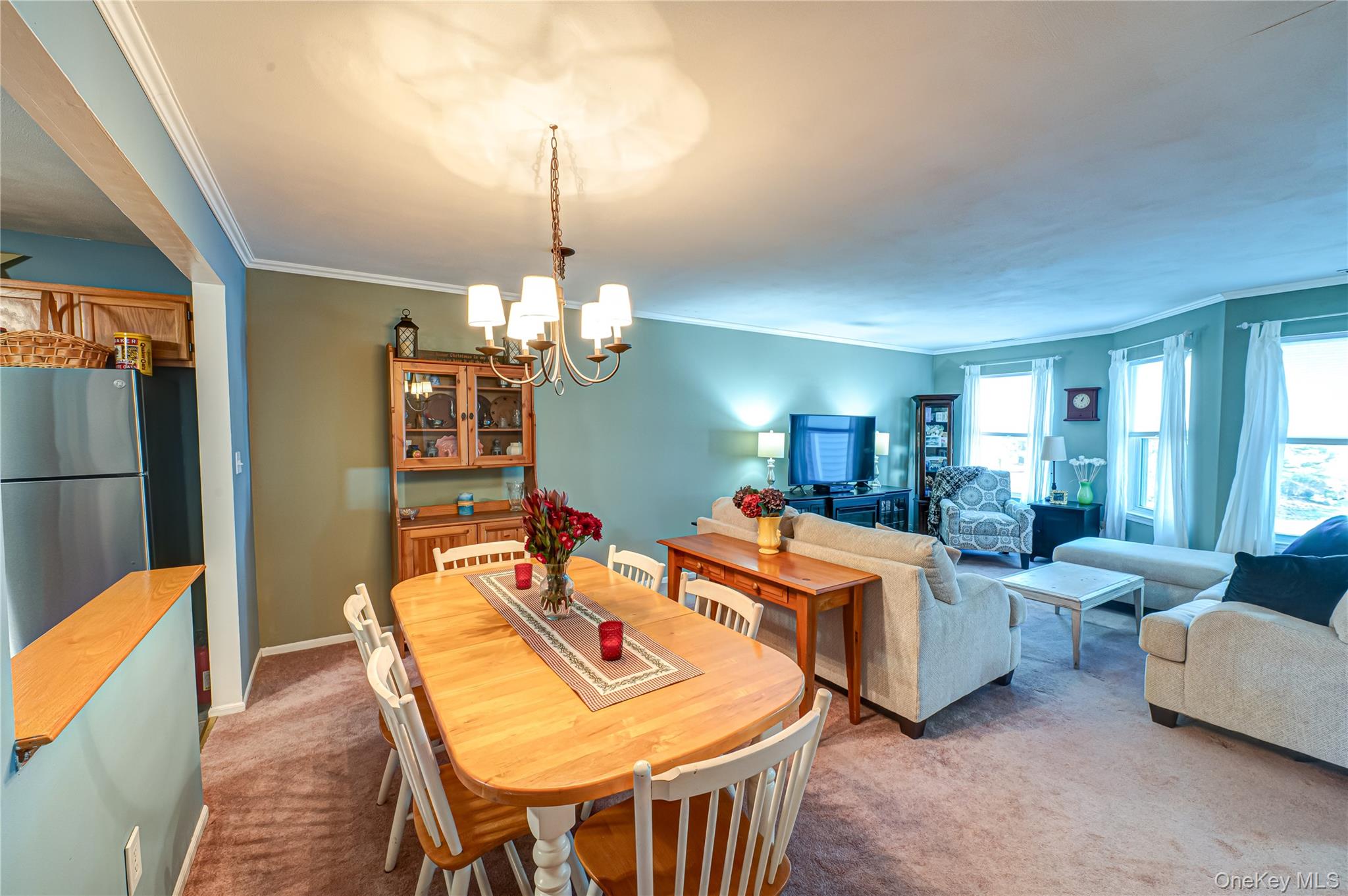 82 Leeward Court, Port Jefferson, NY 11777