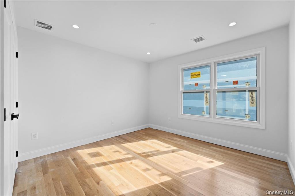 97 Thurton Place, Yonkers, NY 10704