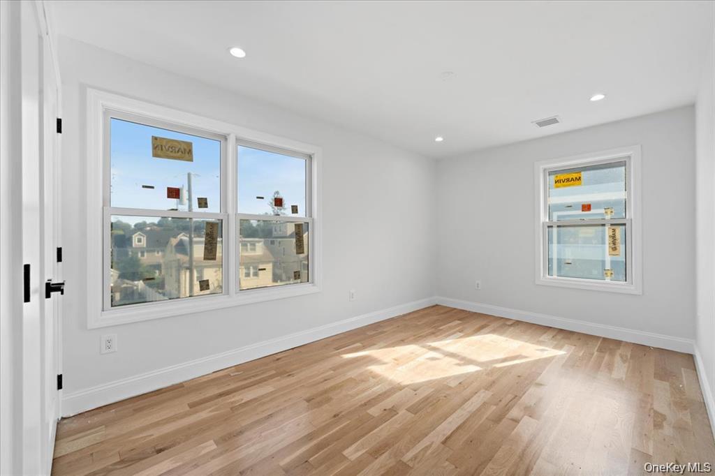 99 Thurton Place, Yonkers, NY 10704