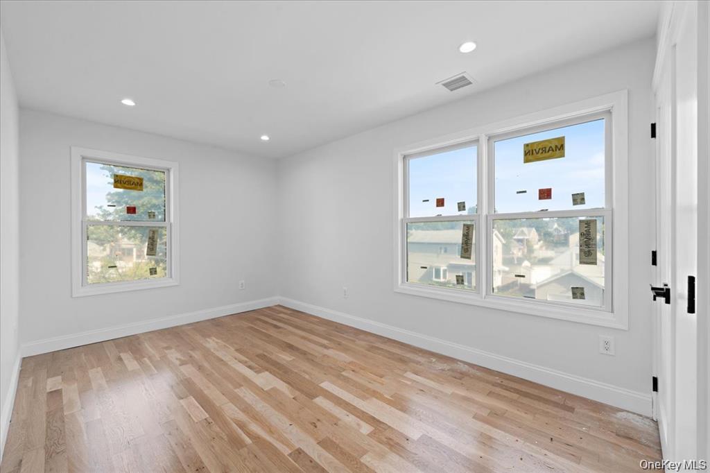 101 Thurton Place, Yonkers, NY 10704