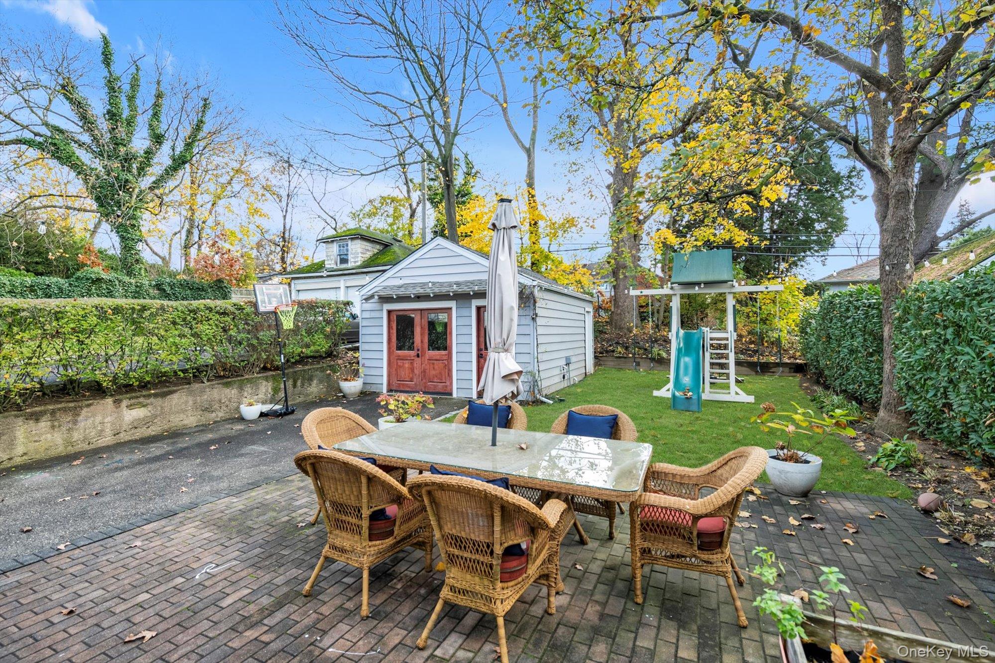 8 Fairview Avenue, Port Washington, NY 11050