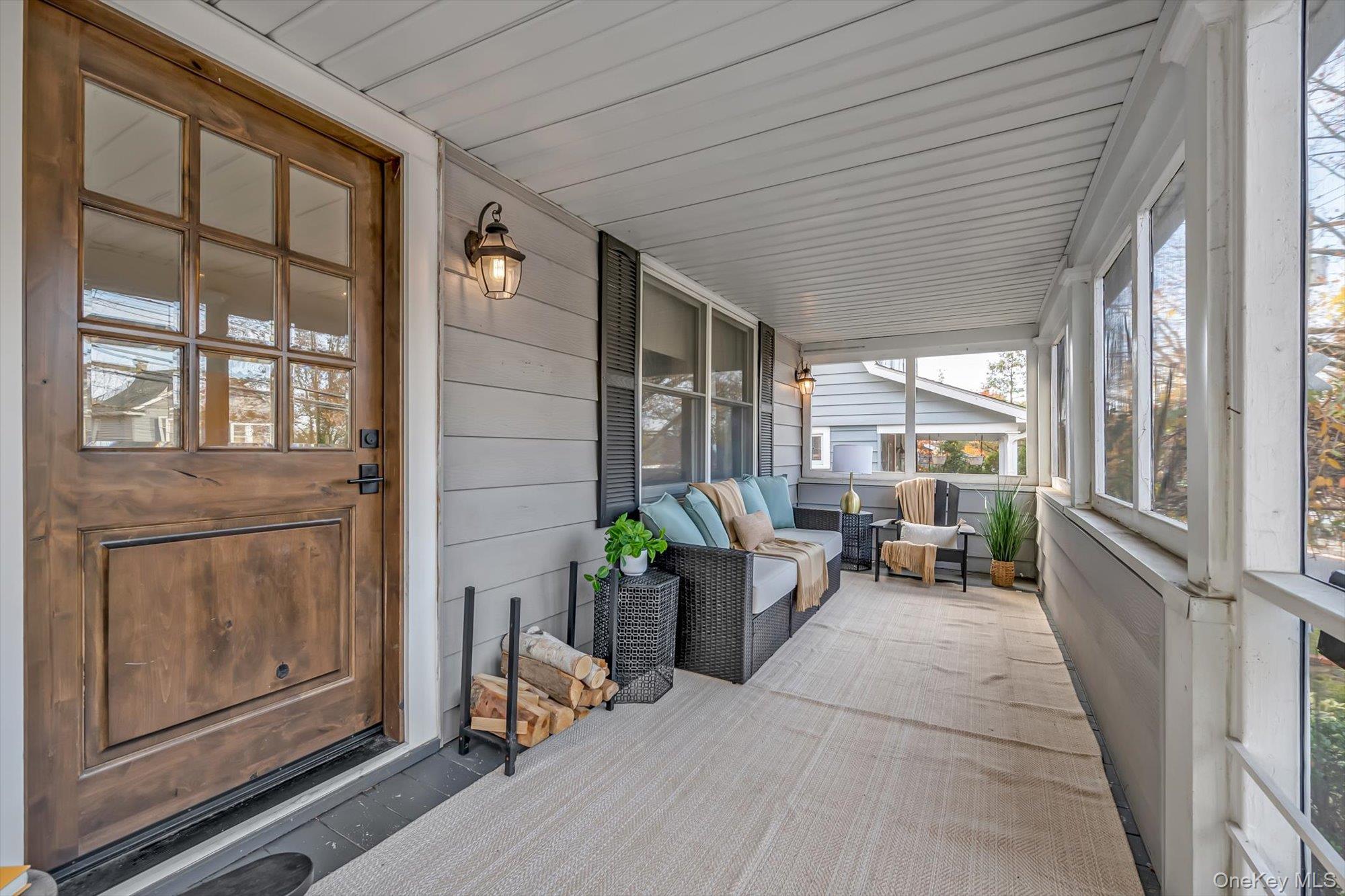 8 Fairview Avenue, Port Washington, NY 11050