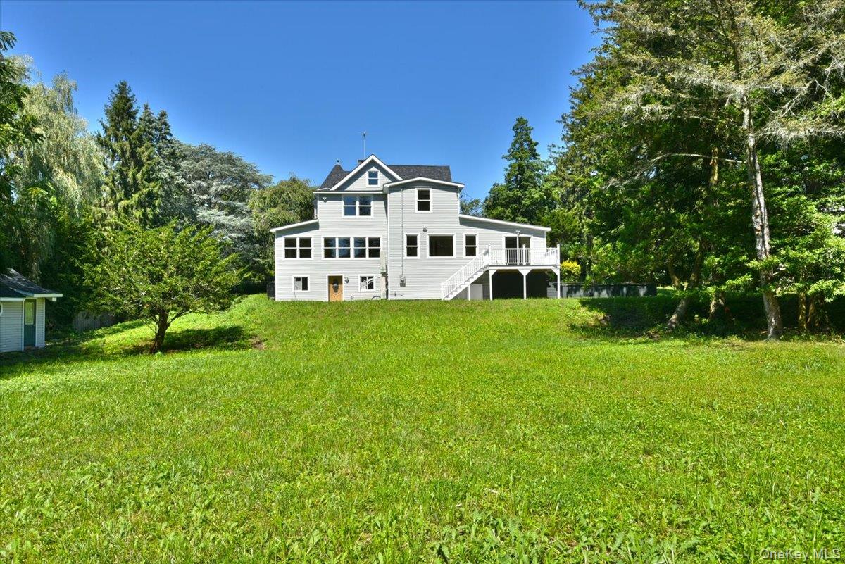 87 Dunlop Road, Huntington, NY 11743