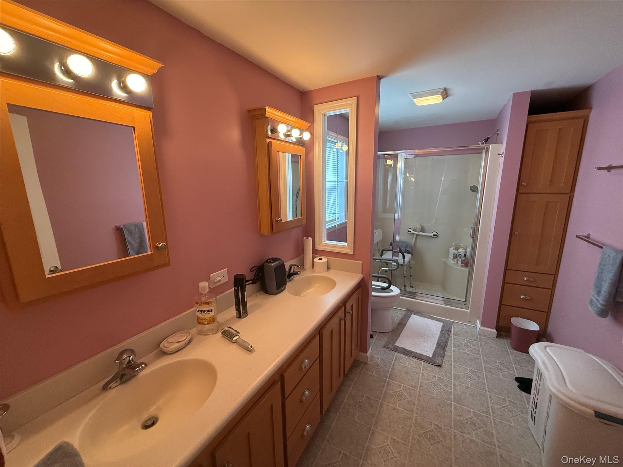 312 Brittany Terrace # 312, Rock Tavern, NY 12575