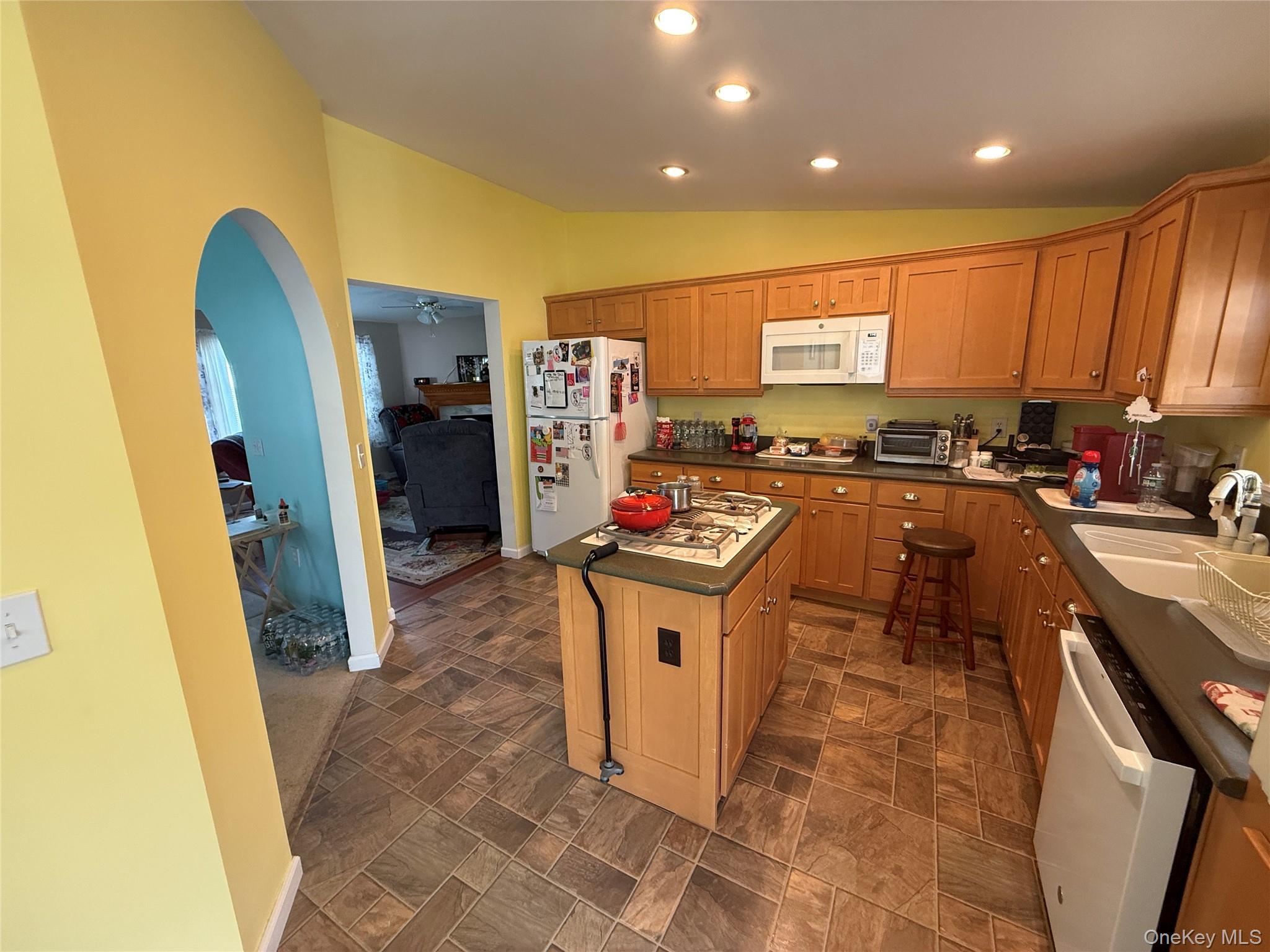 312 Brittany Terrace # 312, Rock Tavern, NY 12575