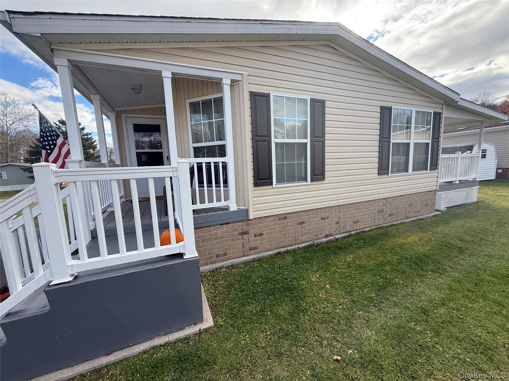 312 Brittany Terrace # 312, Rock Tavern, NY 12575