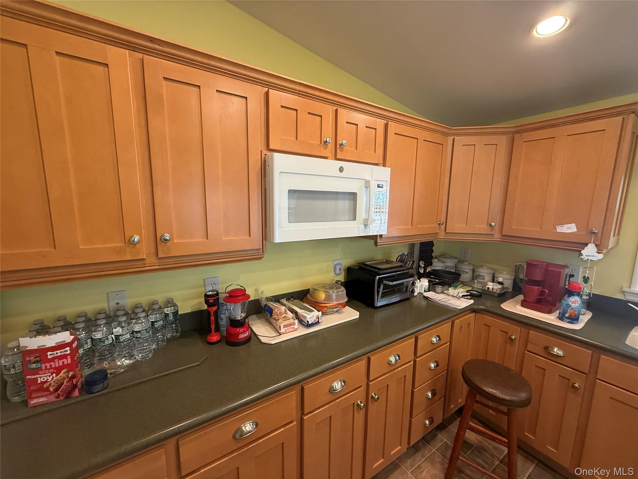 312 Brittany Terrace # 312, Rock Tavern, NY 12575