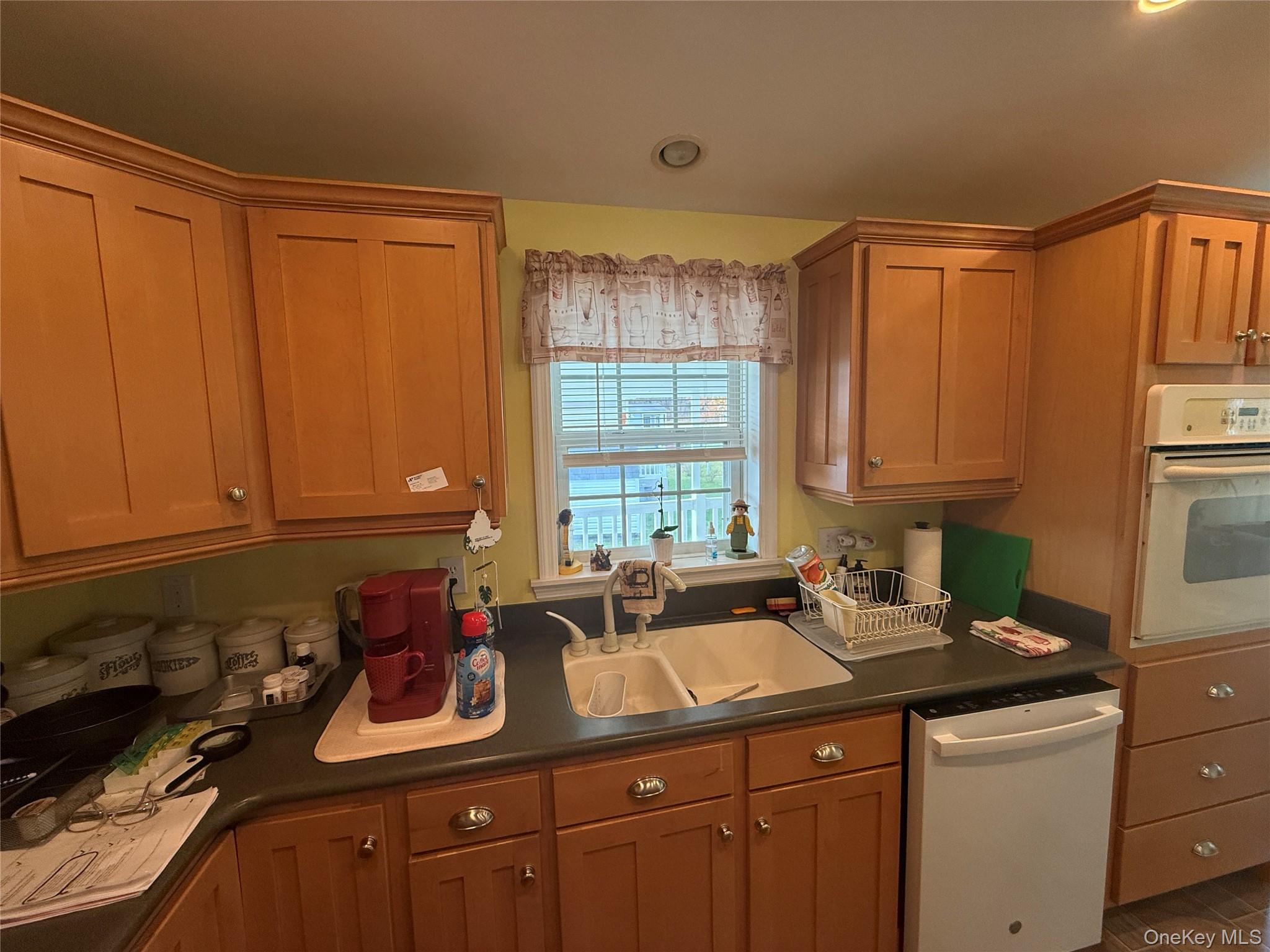 312 Brittany Terrace # 312, Rock Tavern, NY 12575