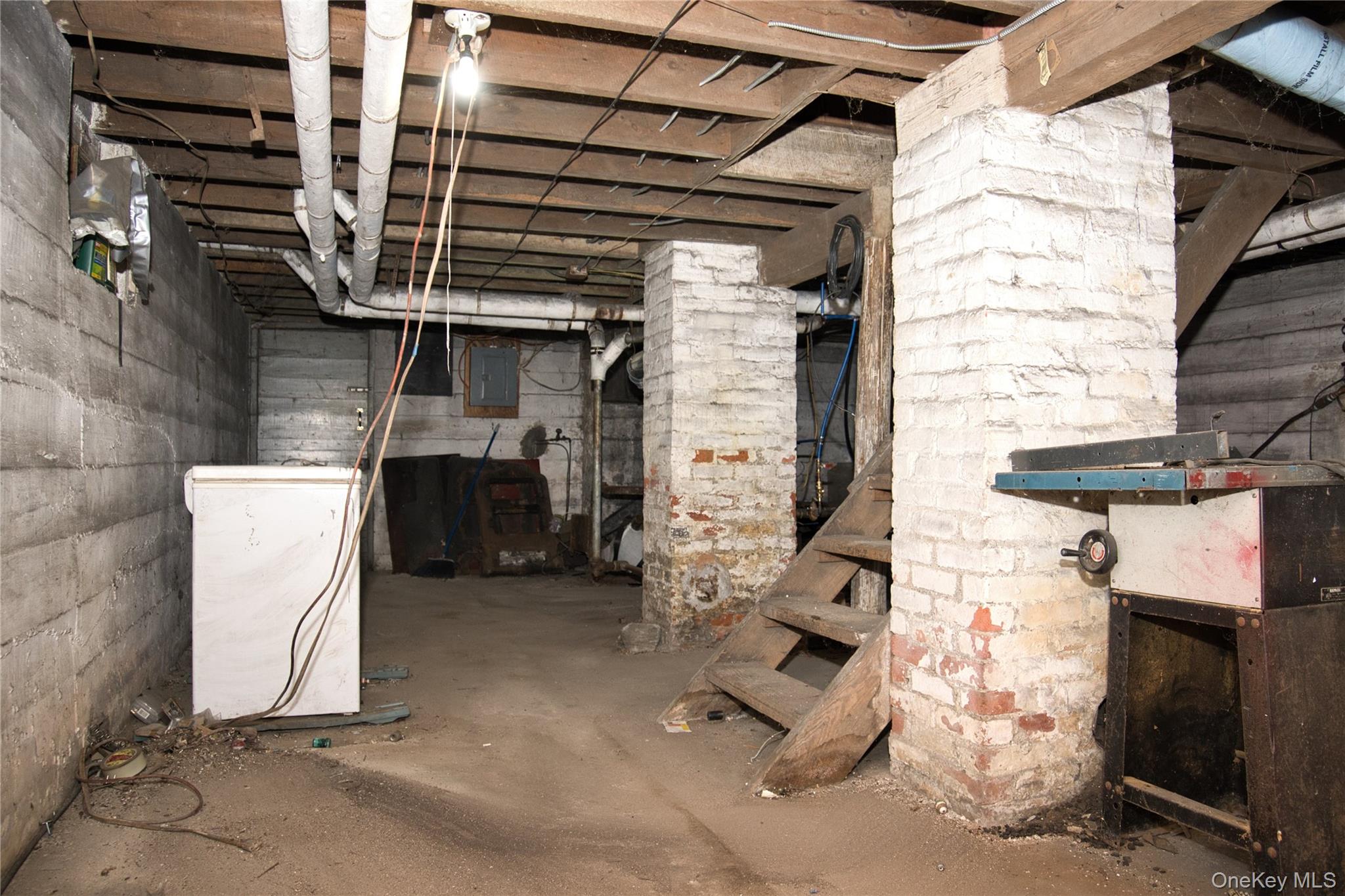 256 Round Hill Road, Florida, NY 10921