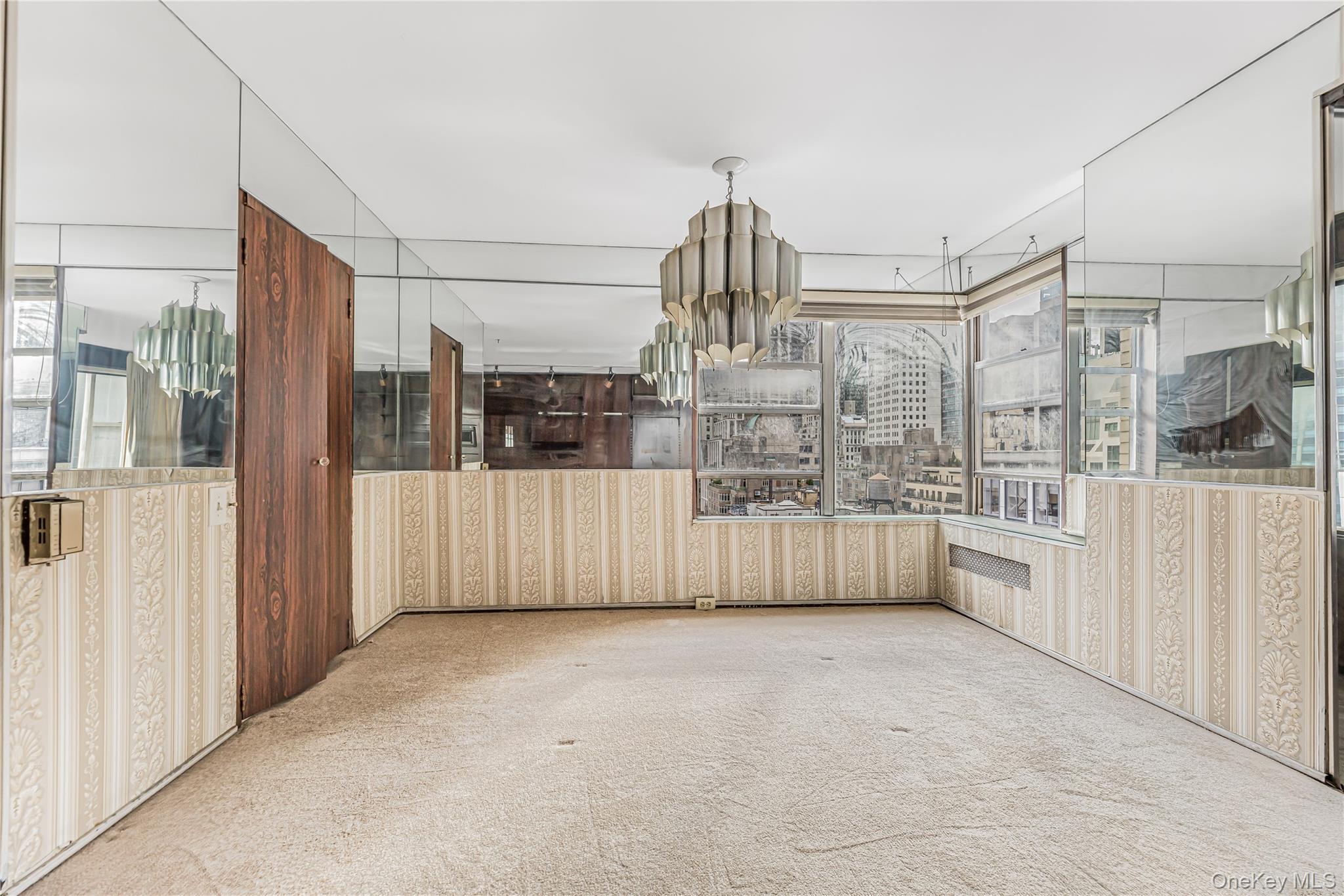 77 W 55th Street # 17B, New York (Manhattan), NY 10019