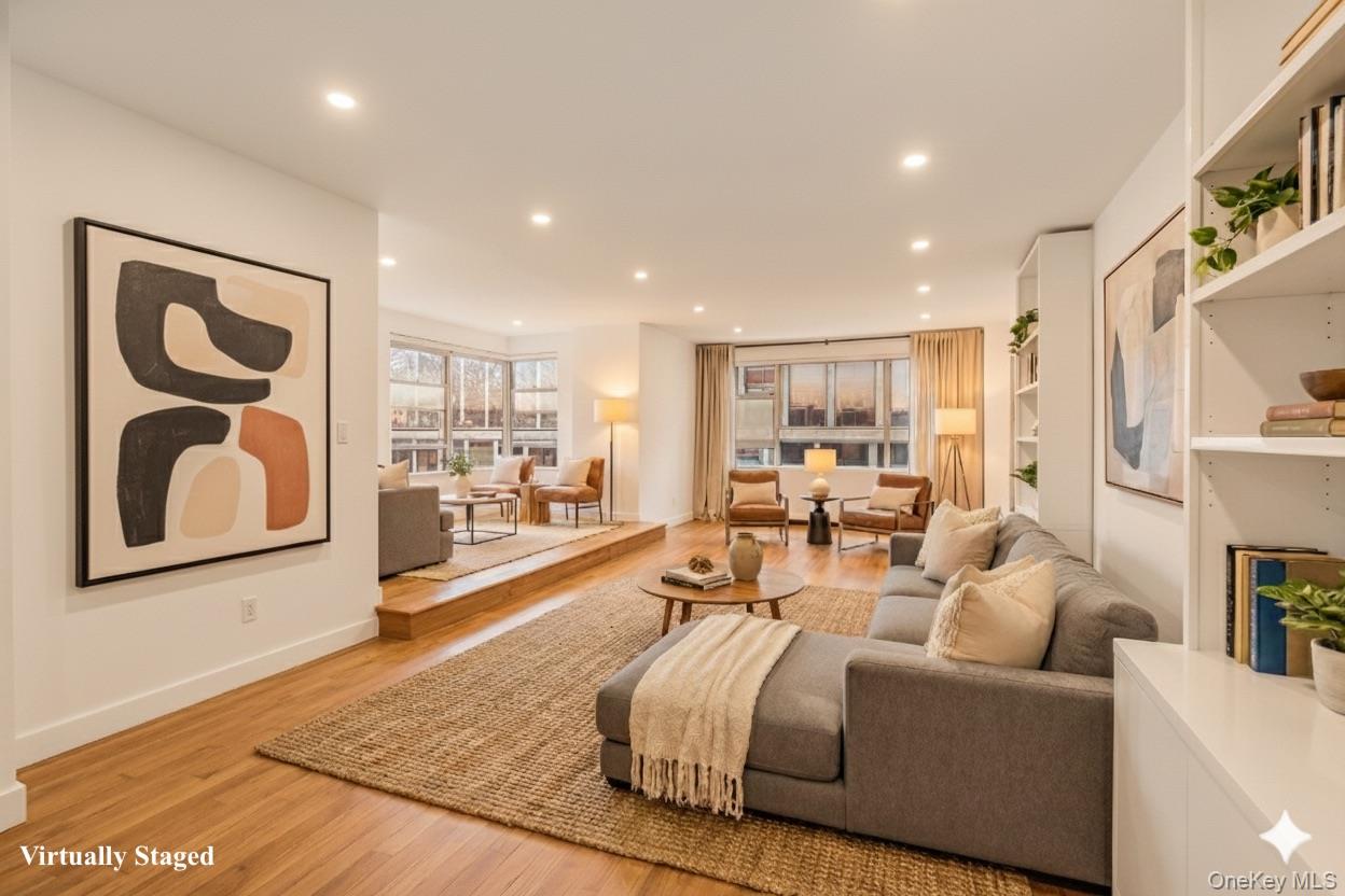 77 W 55th Street # 17B, New York (Manhattan), NY 10019