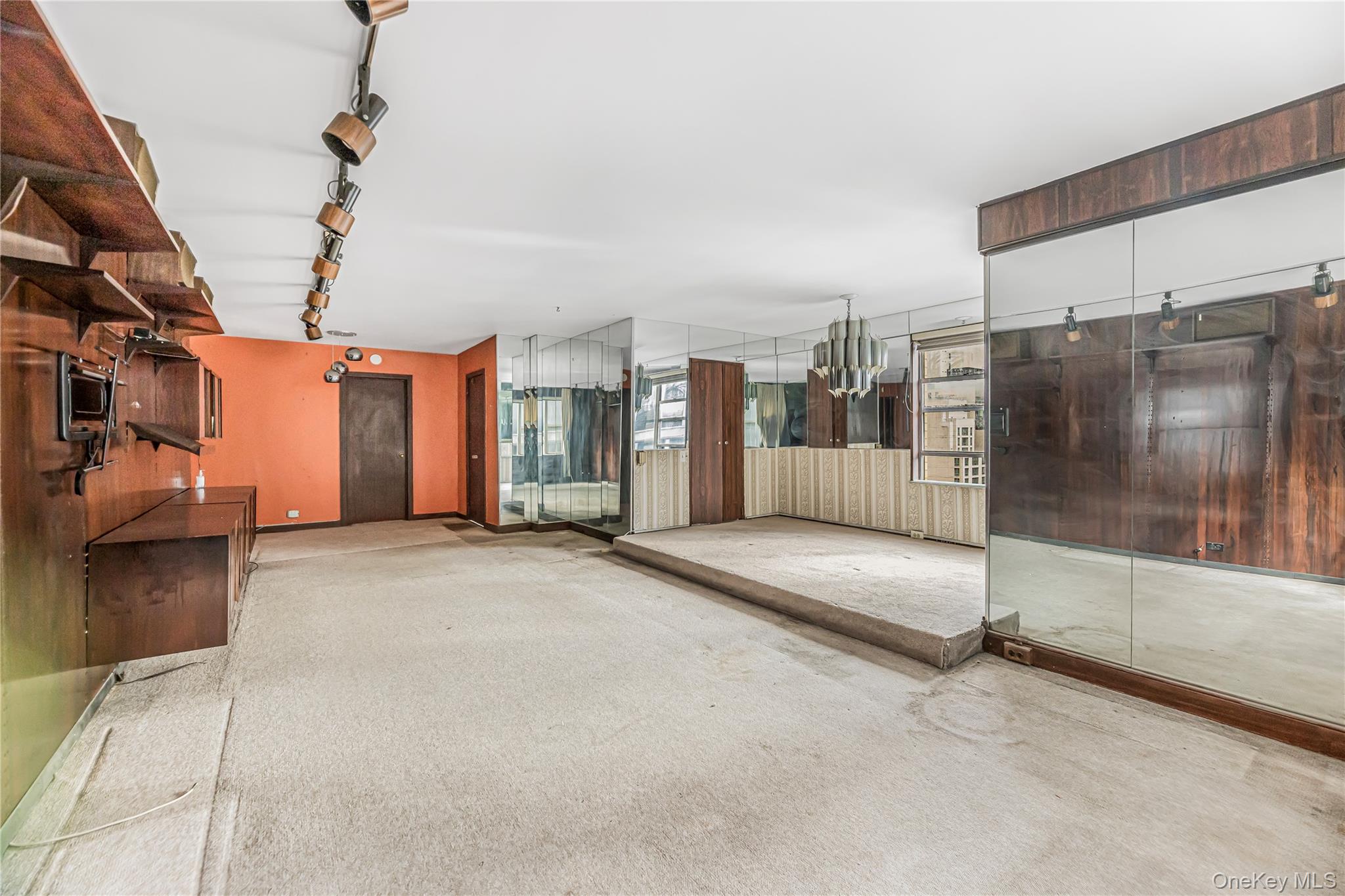 77 W 55th Street # 17B, New York (Manhattan), NY 10019