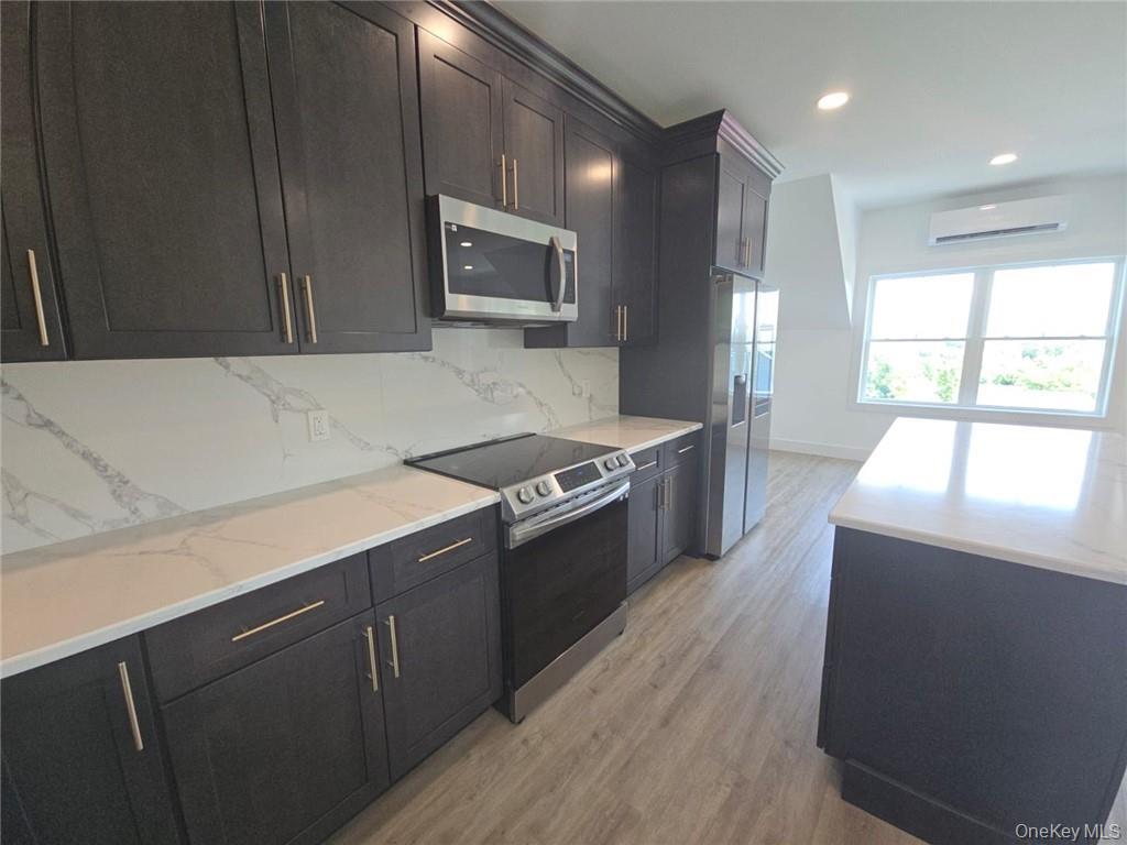 28 Haines Lane # A, Walden, NY 12586