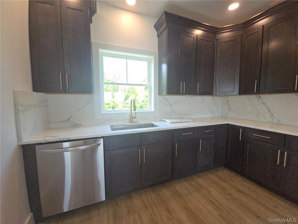 28 Haines Lane # A, Walden, NY 12586