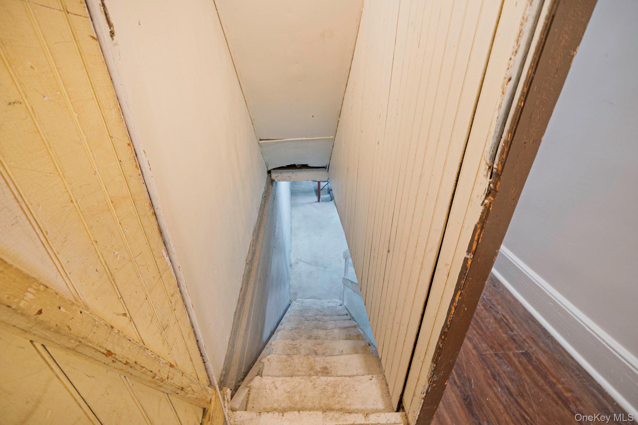 5807 Maspeth Avenue, Maspeth, NY 11378