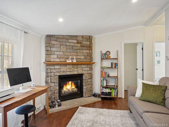 337 Three Mile Harbo # 10, East Hampton, NY 11937