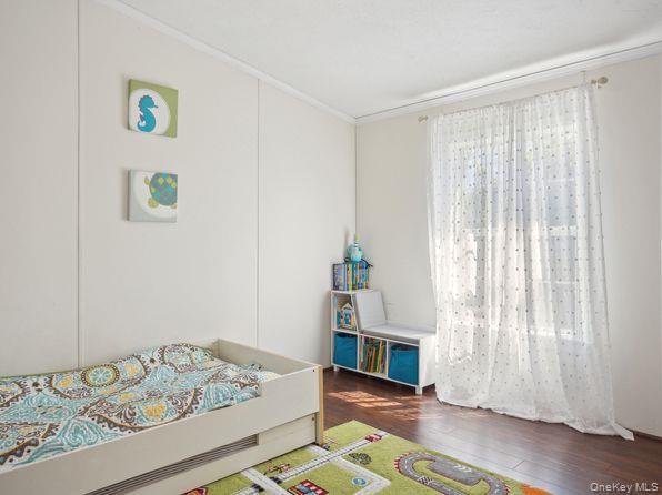 337 Three Mile Harbo # 10, East Hampton, NY 11937