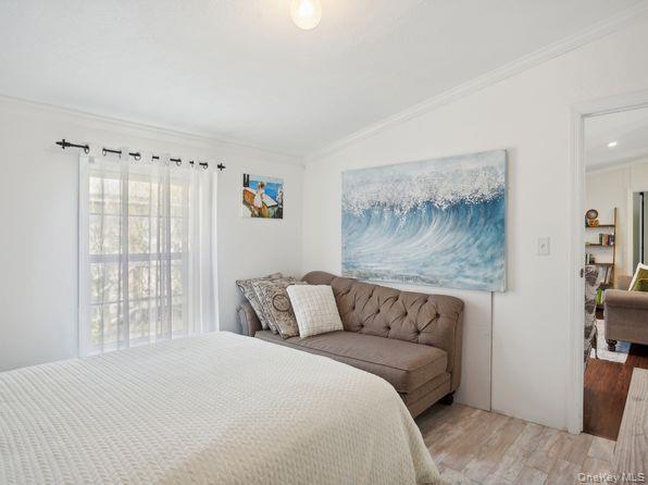 337 Three Mile Harbo # 10, East Hampton, NY 11937