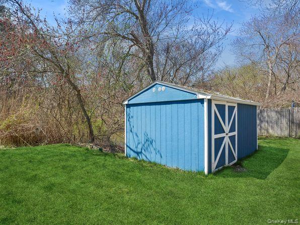 337 Three Mile Harbo # 10, East Hampton, NY 11937