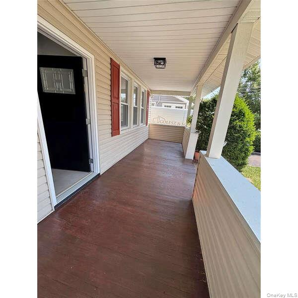 89 N GROVE Street # 1, Valley Stream, NY 11580