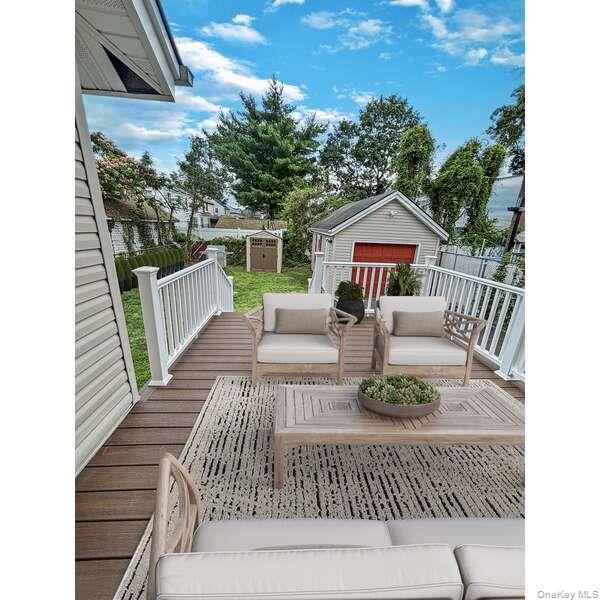 89 N GROVE Street # 1, Valley Stream, NY 11580