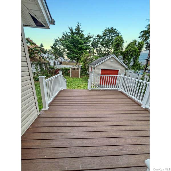 89 N GROVE Street # 1, Valley Stream, NY 11580