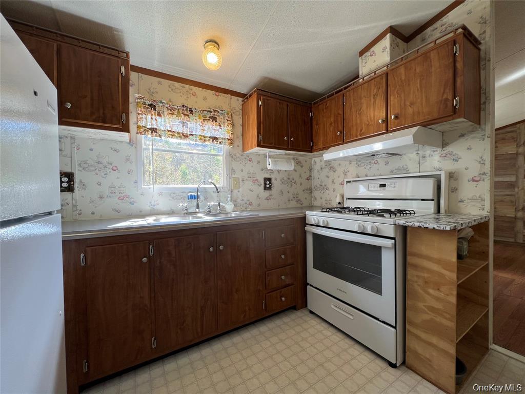 1042 Huntley Hollow Road, Delancey, NY 13752