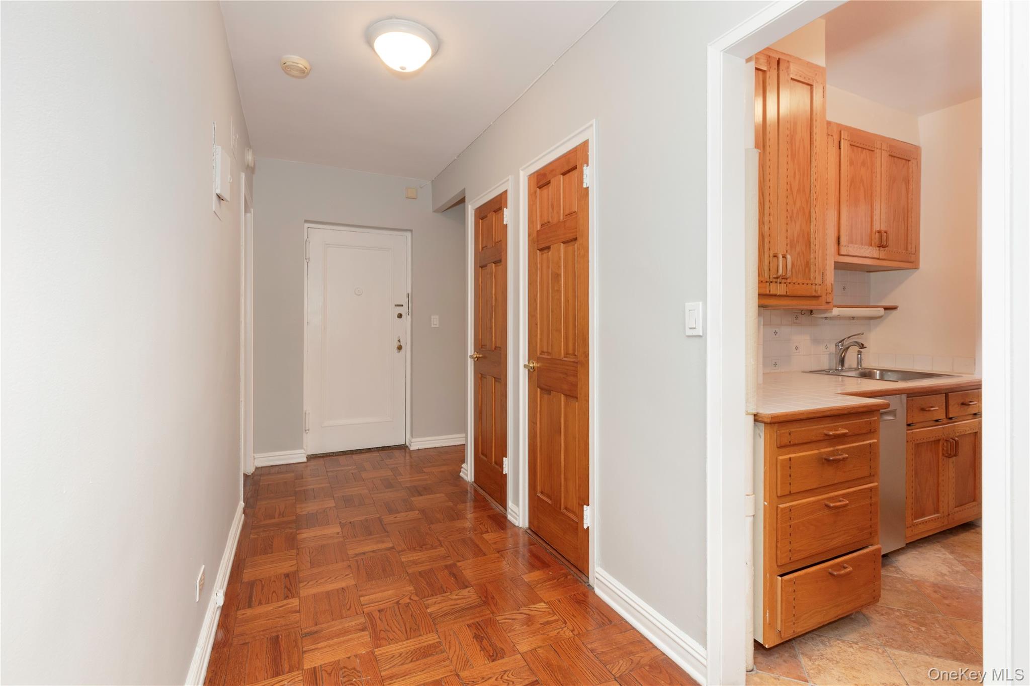 188 Garth Road # 1W, Scarsdale, NY 10583