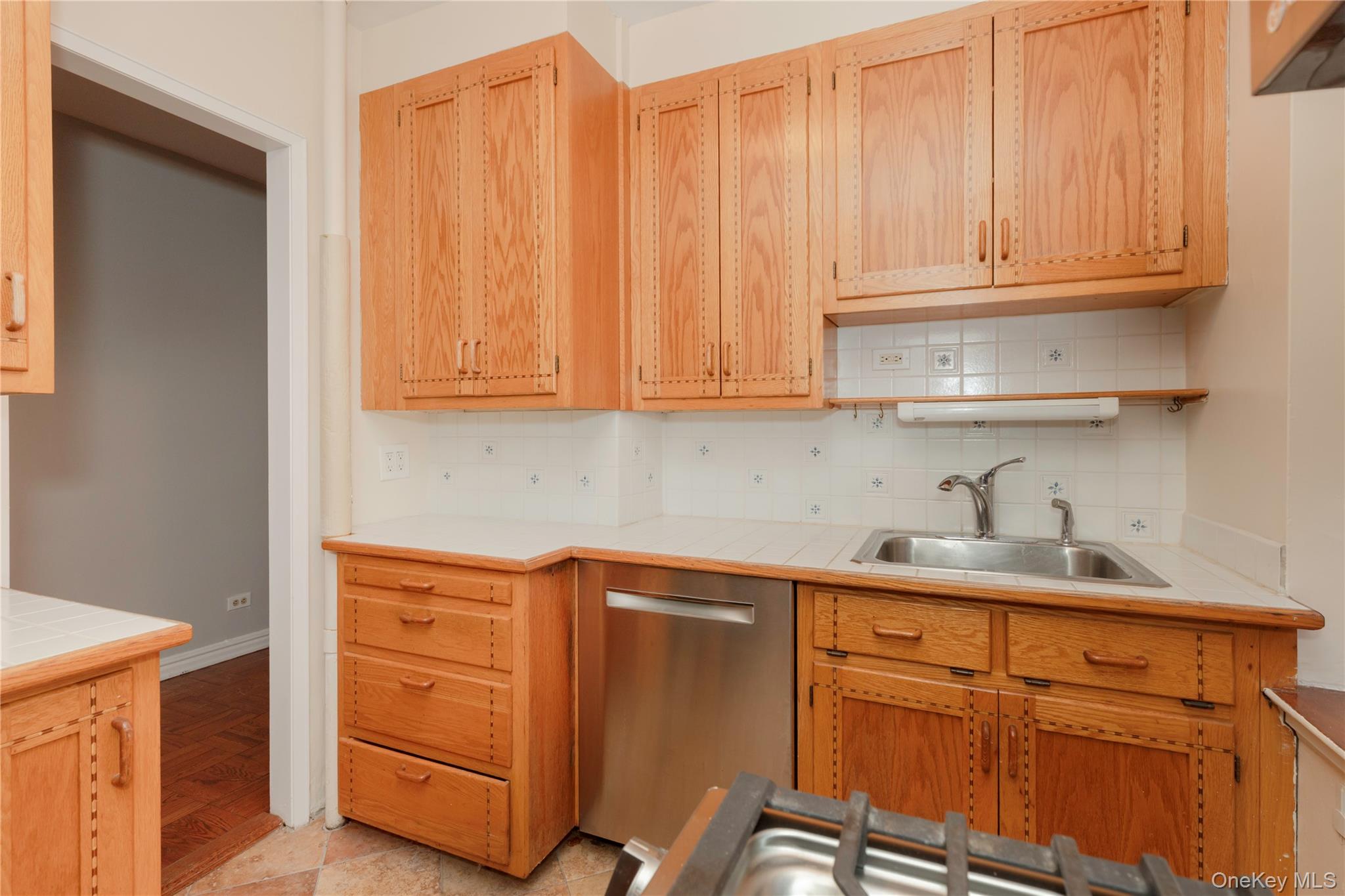 188 Garth Road # 1W, Scarsdale, NY 10583