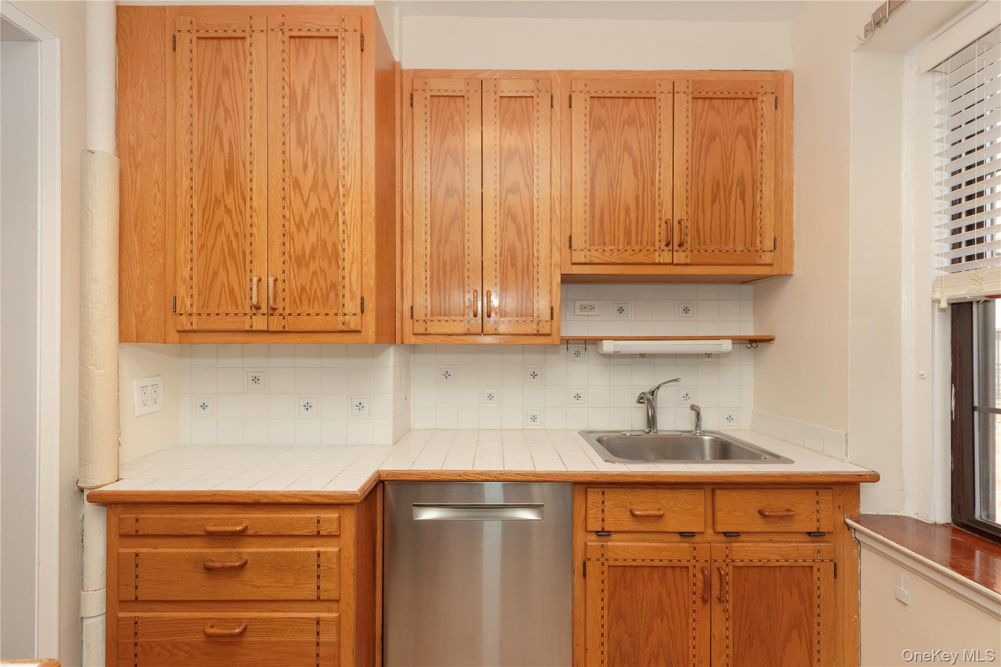 188 Garth Road # 1W, Scarsdale, NY 10583