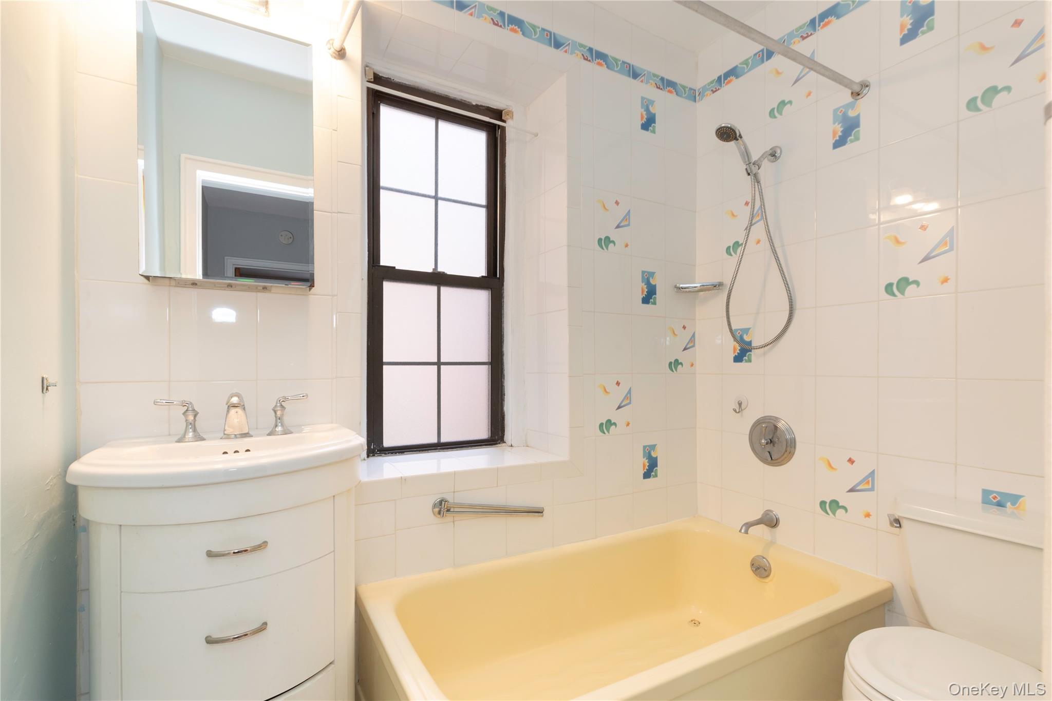 188 Garth Road # 1W, Scarsdale, NY 10583