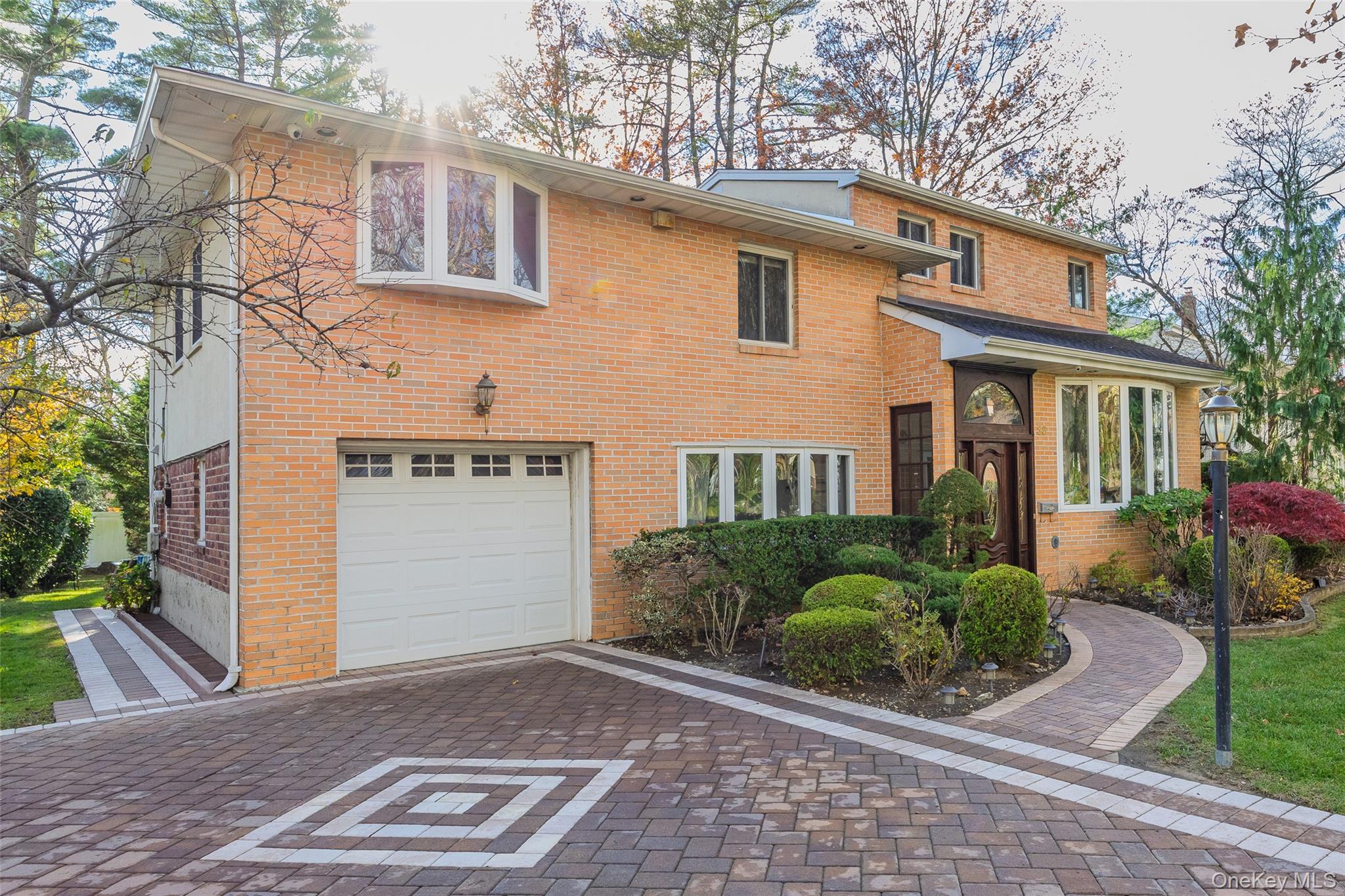 38 Lake Drive, Manhasset Hills, NY 11040